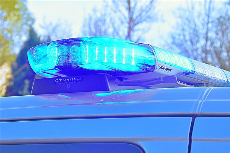 Die Polizei sucht nun dringend nach weiteren Zeugen. Symbolfoto: Tobias Sellmaier