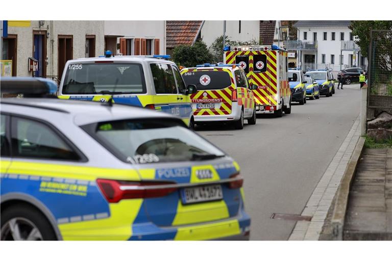 Die Polizei war mit einem Großaufgebot vor Ort.