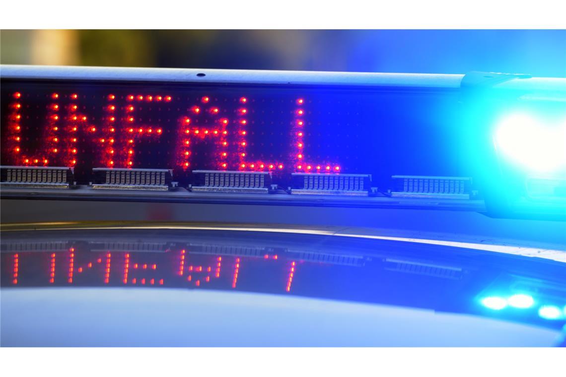 Zwölf Kilometer Stau nach Unfall zwischen Sinsheim und Kreuz Walldorf Die Polizei war zur Unfallaufnahme vor Ort (Symbolbild).