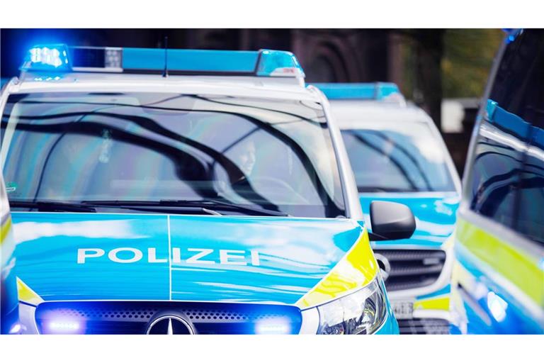 Die Polizei wurde wegen eines verdächtigen Pakets gerufen. (Symbolbild)
