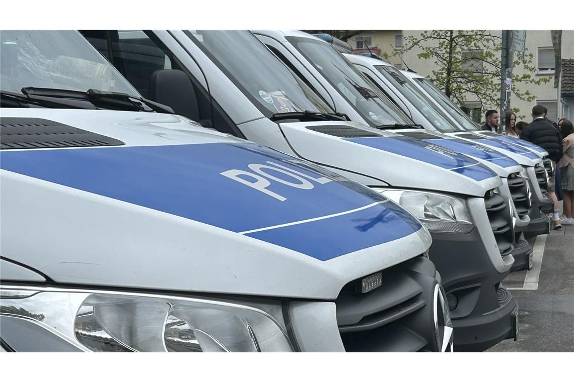 Liveblog: Shirin schwebt, der Wasen feiert, der VfB enttäuscht Die Polizei zeigt am Nachmittag Präsenz.