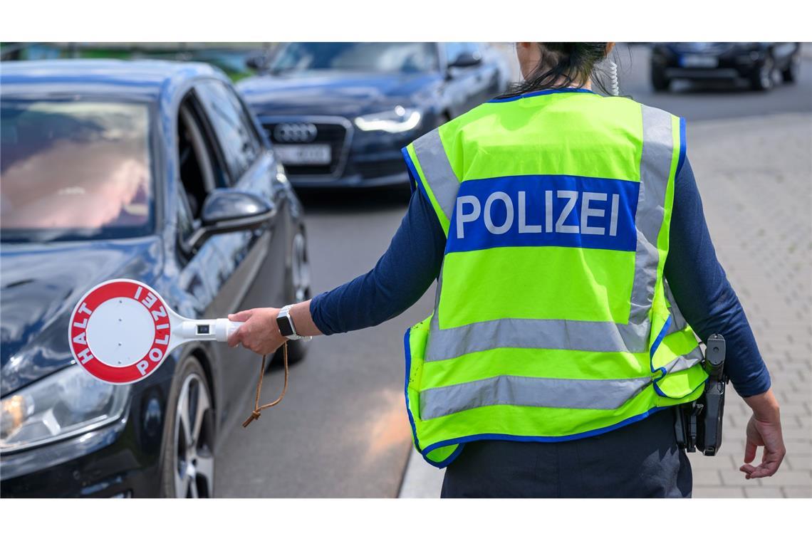 Die Polizeigewerkschaft beklagt 2,8 Millionen Überstunden bei der Bundespolizei. (Archivbild)
