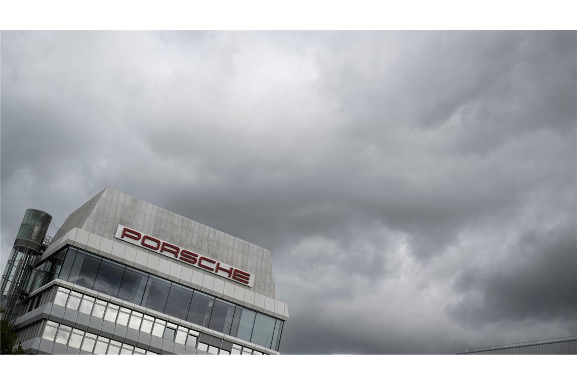 Sportwagenbauer Porsche meldet 95,9 Prozent Gewinneinbruch Die Probleme in Stuttgart-Zuffenhausen türmen sich aktuell. (Archivbild)