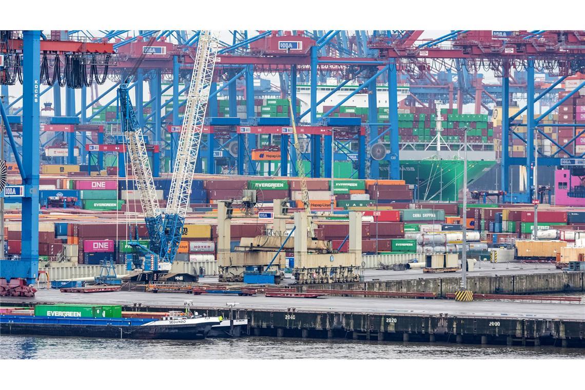Bundesbank erwartet leichtes Wachstum im ersten Quartal Die Produktion wächst.