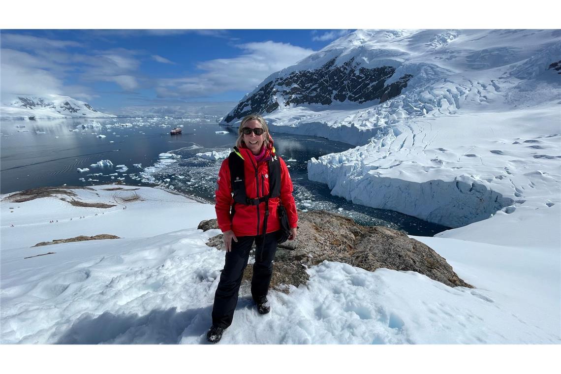 Influencer im ewigen Eis: Wird die Antarktis zum Massenziel? Die Professorin Anne Hardy von der Universität Tasmanien ist besorgt wegen der stark steigenden Besucherzahlen.