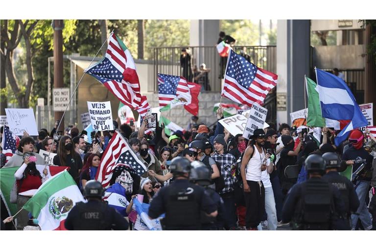 Die Proteste in Los Angeles halten an – bleiben jedoch friedlich.