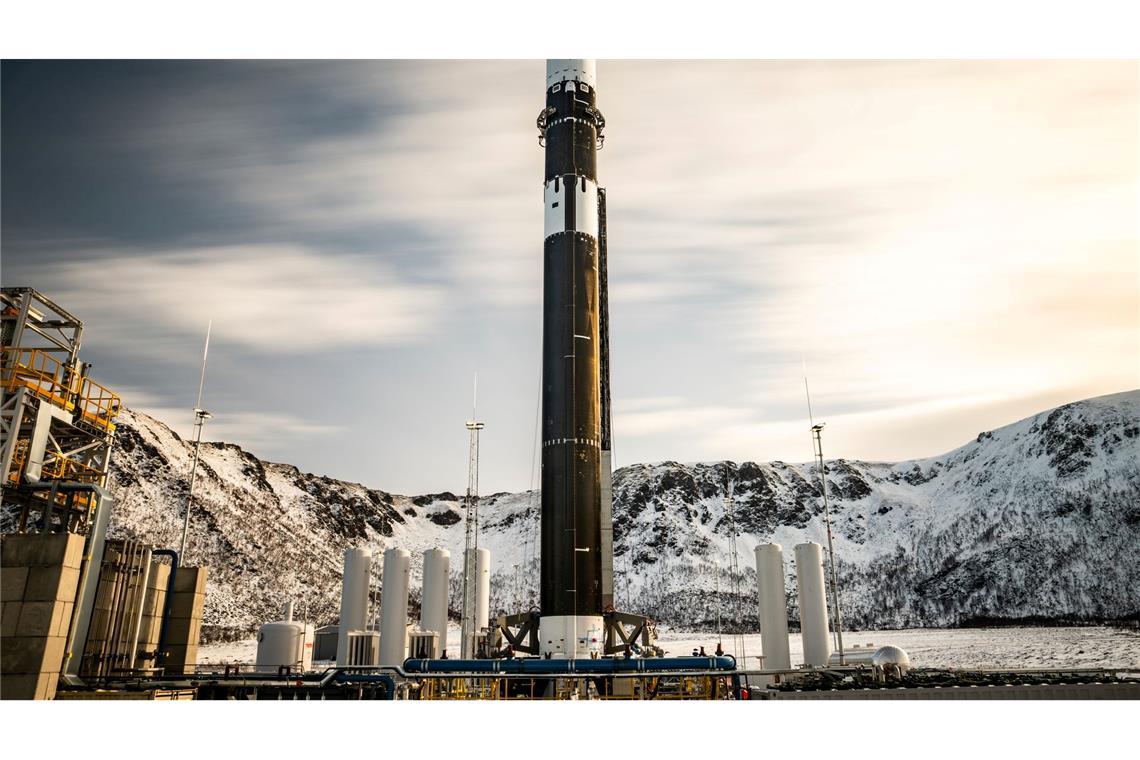 Deutsche Rakete soll jetzt am Samstag starten Die Rakete von Isar Aerospace auf dem Startplatz in Norwegen. (Handout)