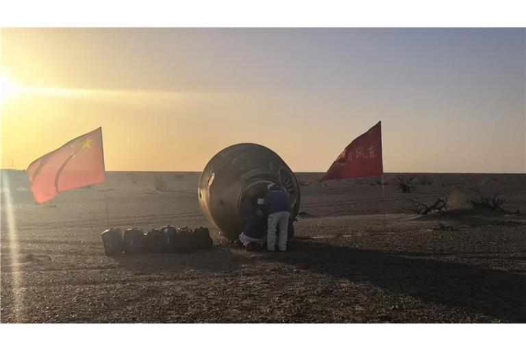 Die Raumkapsel landete wie geplant in der Inneren Mongolei.
