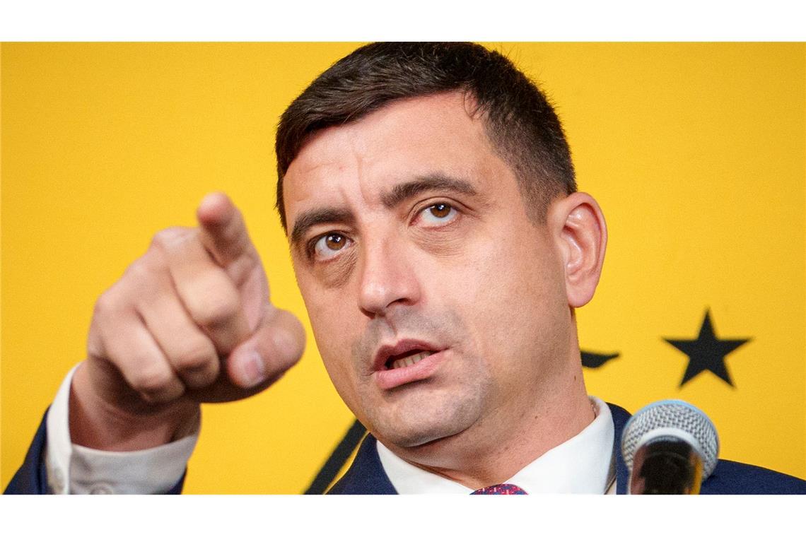 Zwischenstand: Linke in Rumänien vorn - Ultrarechte stark Die rechtsextreme Partei AUR von George Simion ist nach der Parlamentswahl doppelt so stark wie vor vier Jahren.