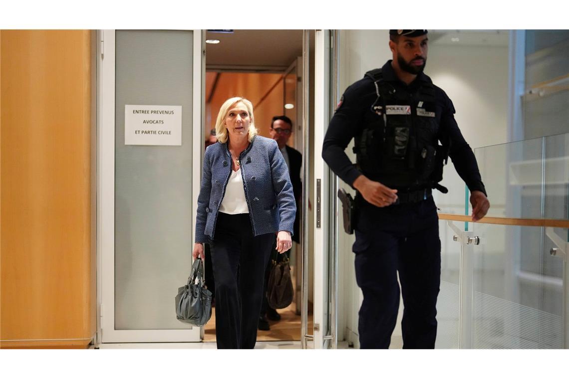 Le Pen: Millionen Franzosen um ihre Kandidatin betrogen Die rechtsnationale Politikerin hatte die Vorwürfe stets bestritten.