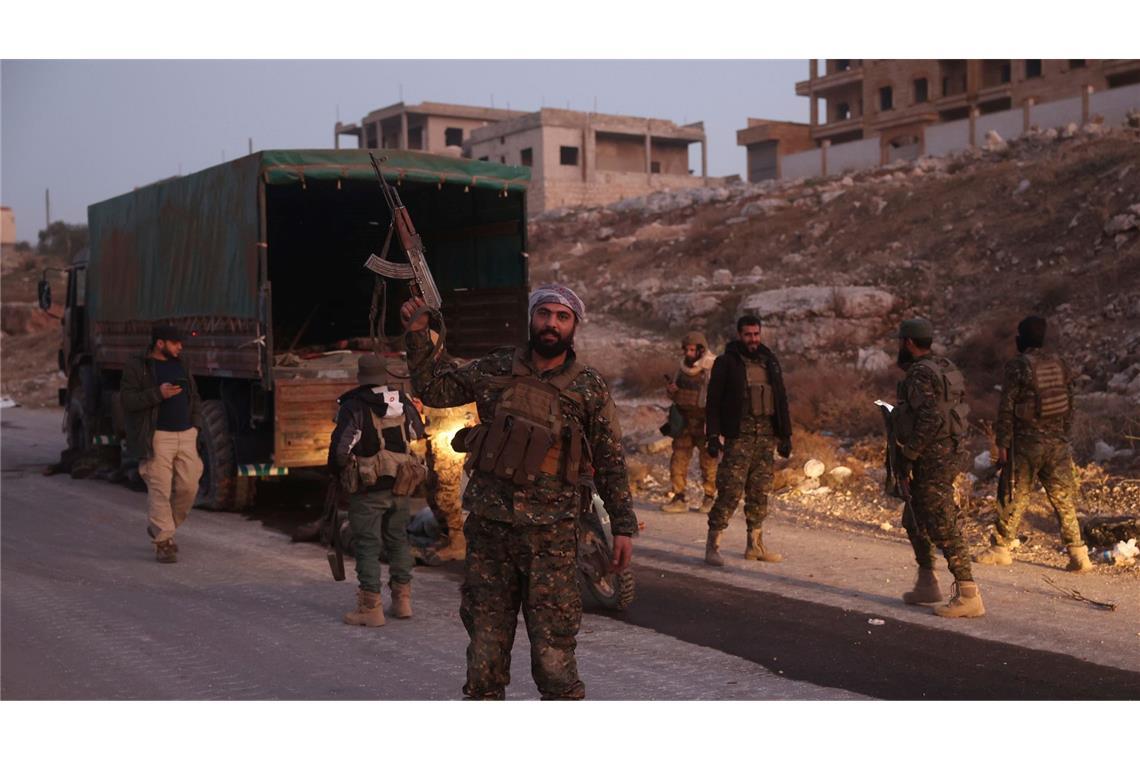 Kampf um Aleppo: Millionenstadt wird erneut zum Schlachtfeld Die Regierung scheint von dem Vorstoß der Rebellen überrascht worden zu sein.