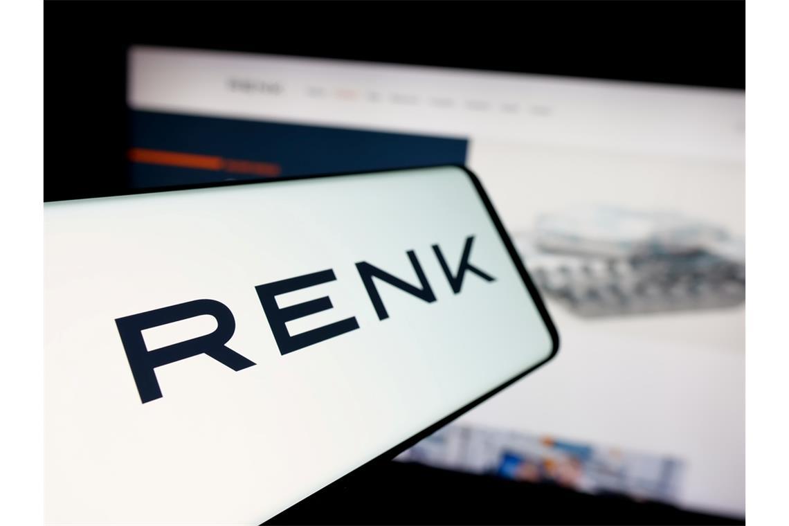 Die Renk-Aktie verliert trotz voller Auftragsbücher deutlich an Wert. Erfahren Sie, welche geopolitischen Entwicklungen den Kursrückgang ausgelöst haben.