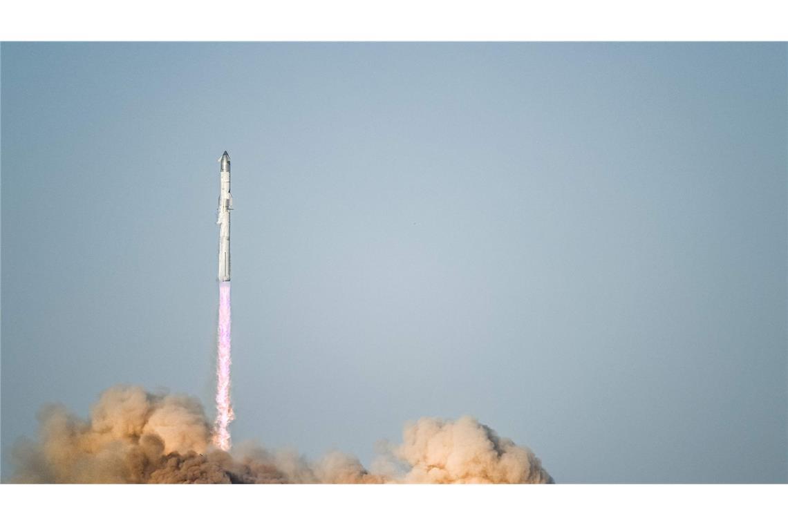 Elon Musk kündigt Mars-Flug seiner Starship-Rakete für Ende 2026 an Die Riesenrakete Starship ist die bisher größte Weltraumrakete überhaupt. (Archivbild)