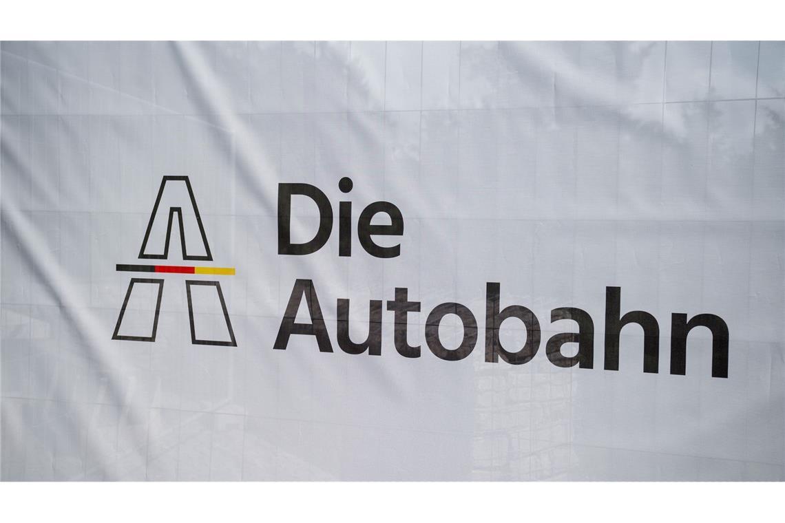 Die rund 14.000 Beschäftigten der Autobahn GmbH bekommen mehr Geld.