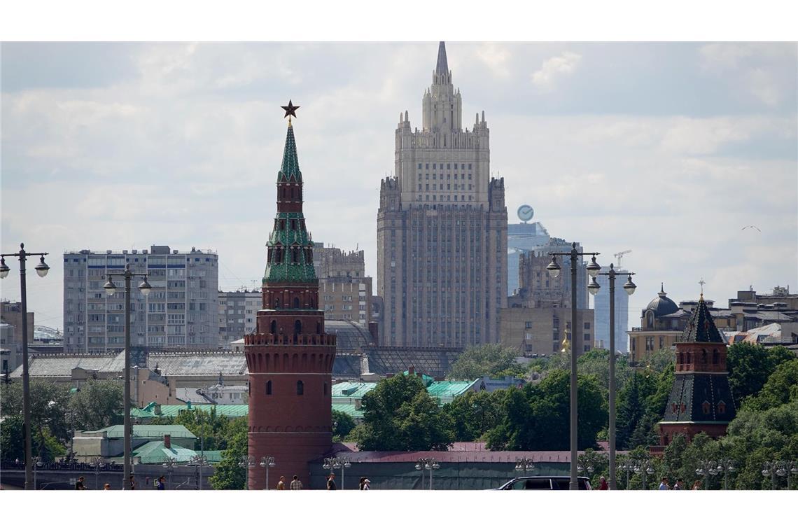 Die russische Flugabwehr will am Morgen mehr als 20 Drohnenangriffe auf Moskau abgewehrt haben. (Archivbild)
