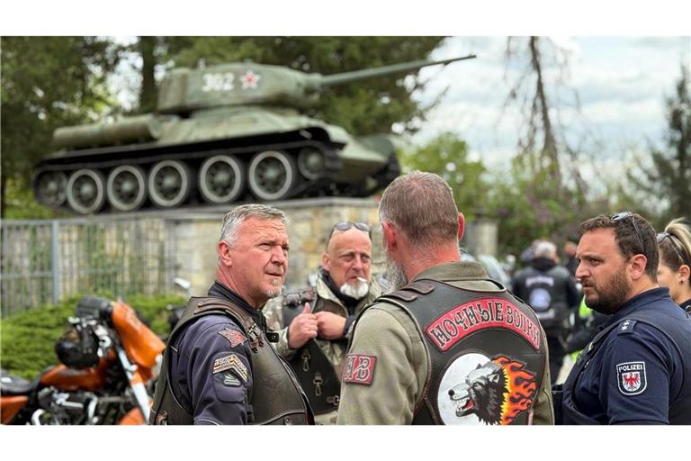 Die russischen, nationalistischen Biker in Deutschland