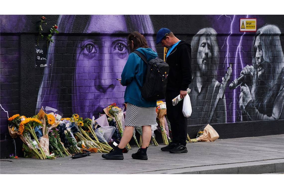 Trauer um Ozzy Osbourne - "Platz im Pantheon der Rockgötter" Die "Sabbath Wall" in Birmingham war erst kurz vor dem letzten Konzert enthüllt worden.