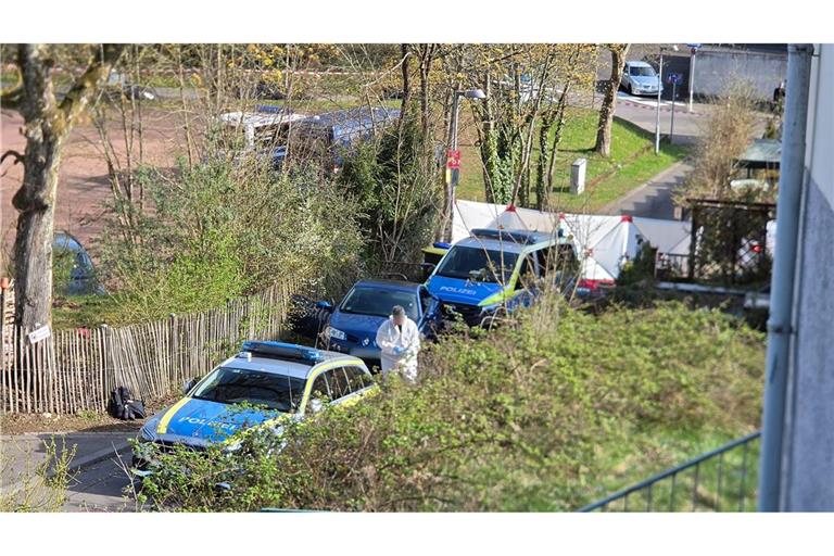 Die Sackgasse führt zu einer Treppe.