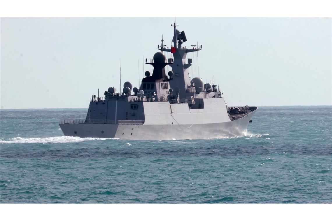 Chinesische Kriegsschiffe vor Australien - Flüge ändern Kurs Die Schiffe befinden sich in internationalen Gewässern - könnten aber eine Gefahr für den Luftverkehr sein.