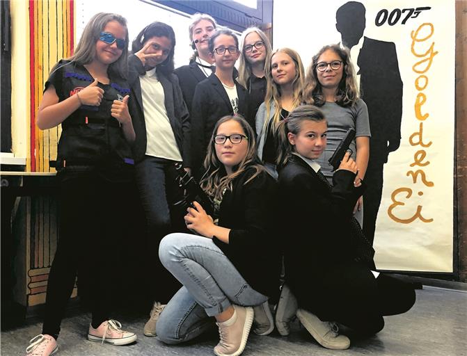 Die Schüler hatten bei der Bond-Aufführung ihren Spaß. Foto: privat