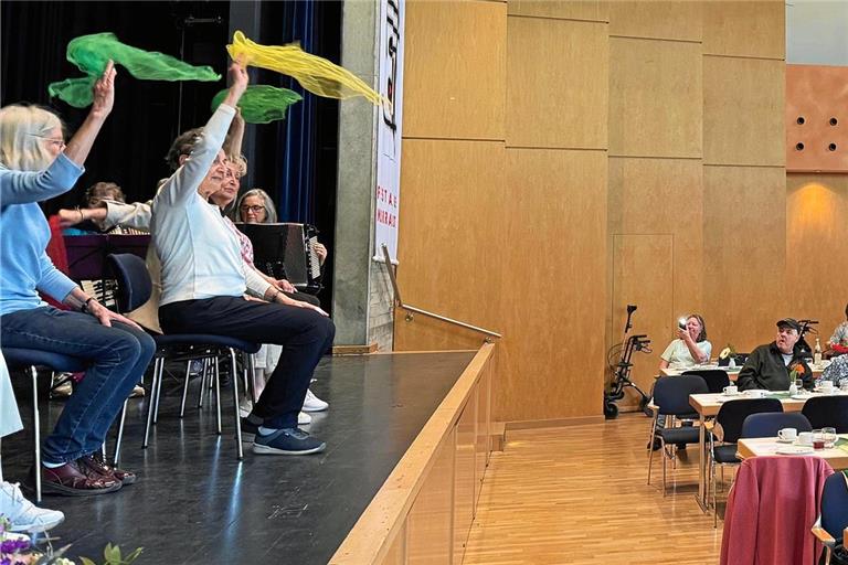 Die Seniorengymnastikgruppe unter Leitung von Gudrun Gruber sorgte für eine sportliche Einlage, bei der sich auch mitmachen ließ. Foto: Stadt Murrhardt