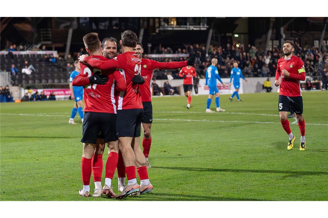 Die SG Sonnenhof Großaspach hatte auch in ihrem letzten Heimspiel des Jahres Grund zu jubeln.     

IMAGO/Eibner-Pressefoto/Philip Ziegler