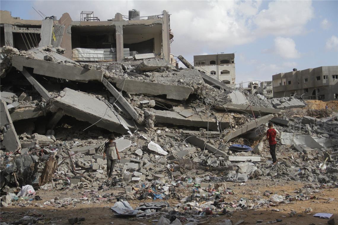 Israels Armee erklärt weitere Hamas-Geisel für tot Die Soldaten kamen nach Medienberichten bei der Explosion eines Sprengsatzes in einem Gebäude in dem Flüchtlingsviertel Dschabalija ums Leben.