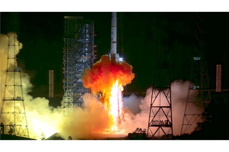 Die Sonde "Tianwen-2" soll Proben von einem Asteroiden sammeln.