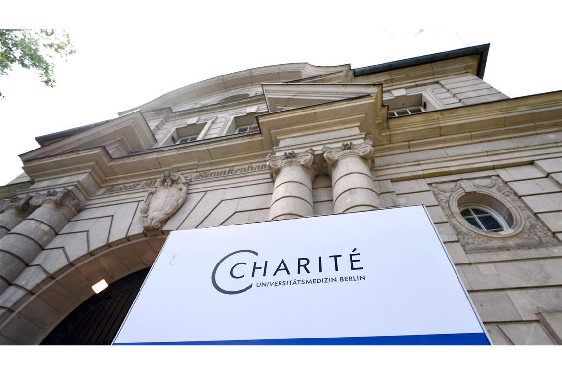 Die Sonderisolierstation der Charité auf dem Campus Virchow-Klinikum ist eine geschlossene und geschützte Einheit, die getrennt vom regulären Klinikbetrieb ist.