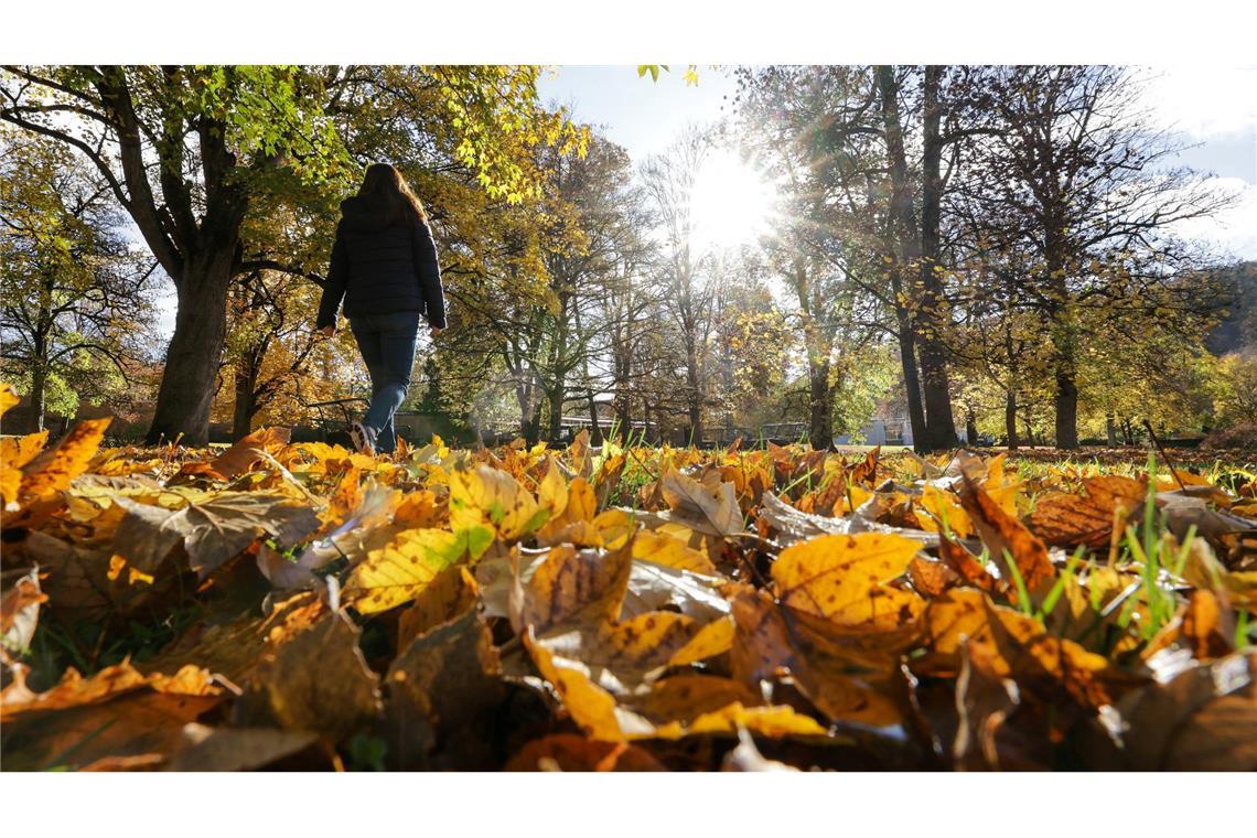 Die Sonne ist längst nicht überall zu sehen und zeigt sich eher sporadisch.