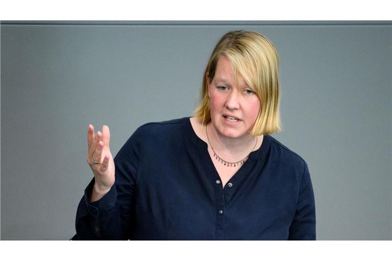 Die SPD-Abgeordnete Esdar verteidigt ihre Teilnahme an einer Demonstration gegen die "Stadtbild"-Äußerungen des Kanzlers. (Archivbild)