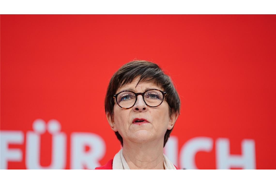 Esken: Personelle Konsequenzen nach SPD-Wahlschlappe nötig Die SPD-Co-Vorsitzende Esken geht von personellen Veränderungen aus. (Archivbild)
