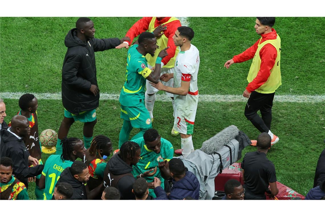Die Spieler beider Teams gerieten im Finale des Afrika Cups mächtig aneinander. (Archivbild)