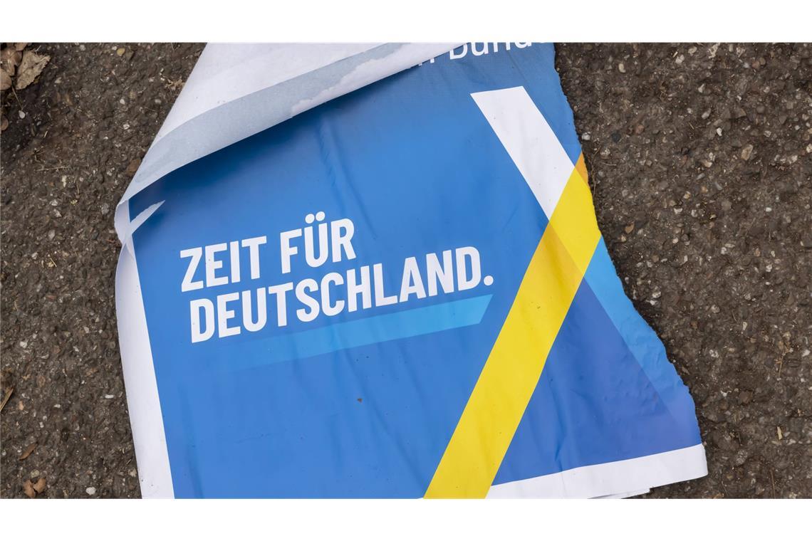 Die Stadt hat die Wahlplakate wieder abgehängt. (Symbolbild)