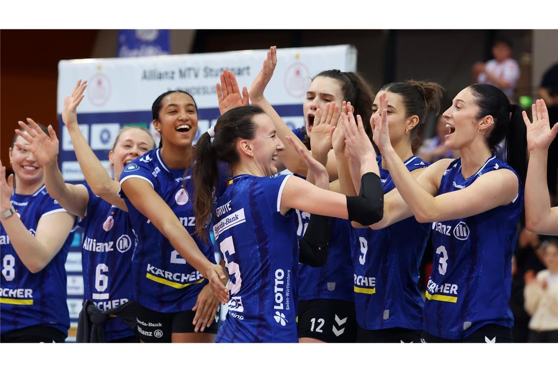 Die Stuttgarterinnen haben einen Lauf: Mit einem Sieg gegen den VfB Suhl wären die Tabellenführerinnen nicht mehr einzuholen.