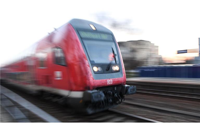 Die Südbahn ist wieder komplett freigegeben worden (Symbolbild).