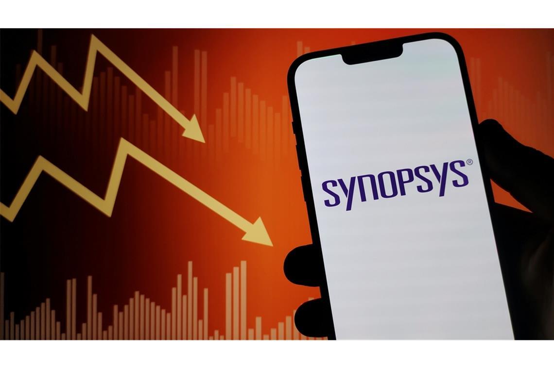 Warum fällt die Synospys-Aktie? Die Synopsys-Aktie bricht am 10.09.2025 zweistellig ein. Grund sind enttäuschende Quartalszahlen und ein schwacher Ausblick. Alle Details zum Kurssturz.