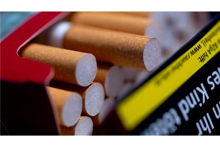 Die Tabaksteuer war in den vergangenen Jahren regelmäßig gestiegen - nun diskutiert die Politik, wie es weitergehen soll. (Symbolbild)