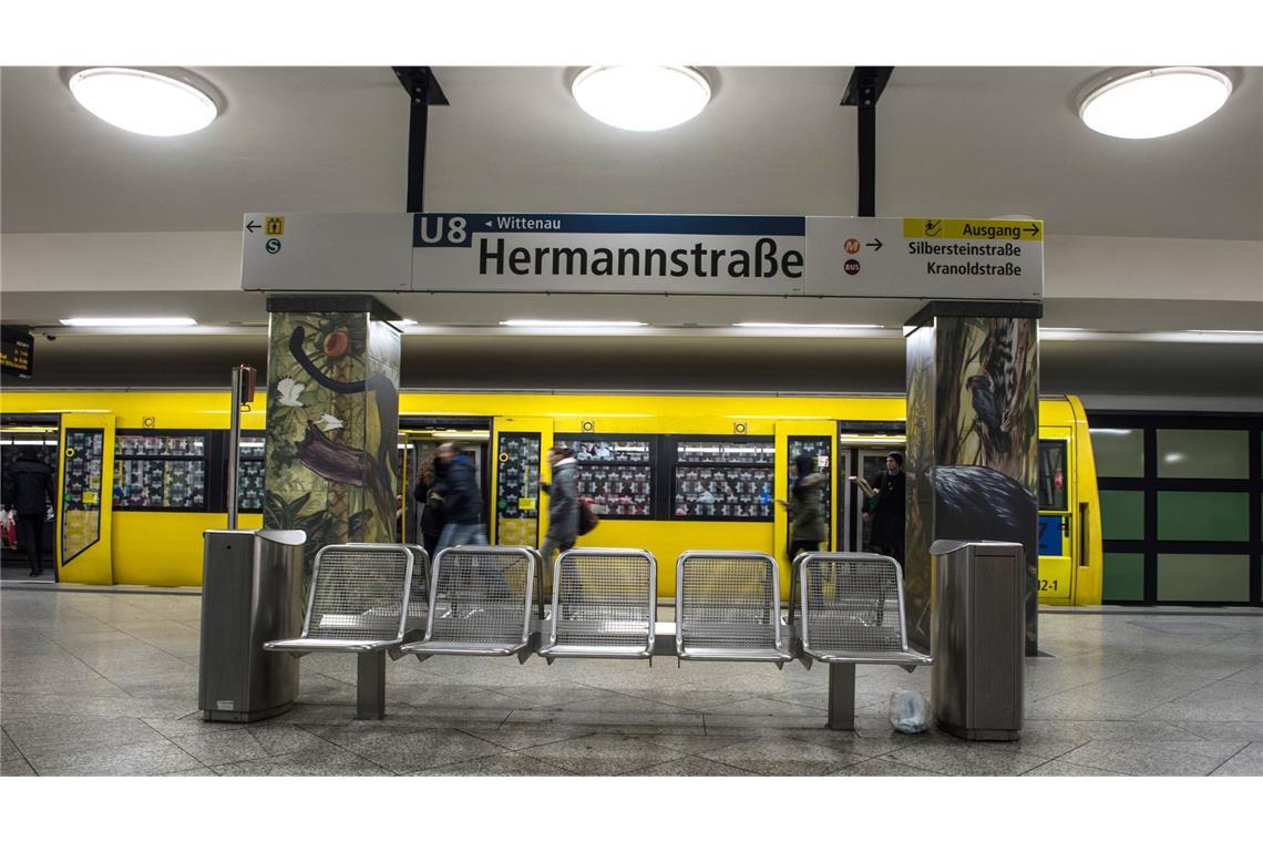 Die Tat ereignete sich am S-Bahnhof Hermannstraße in Berlin. (Archivbild)