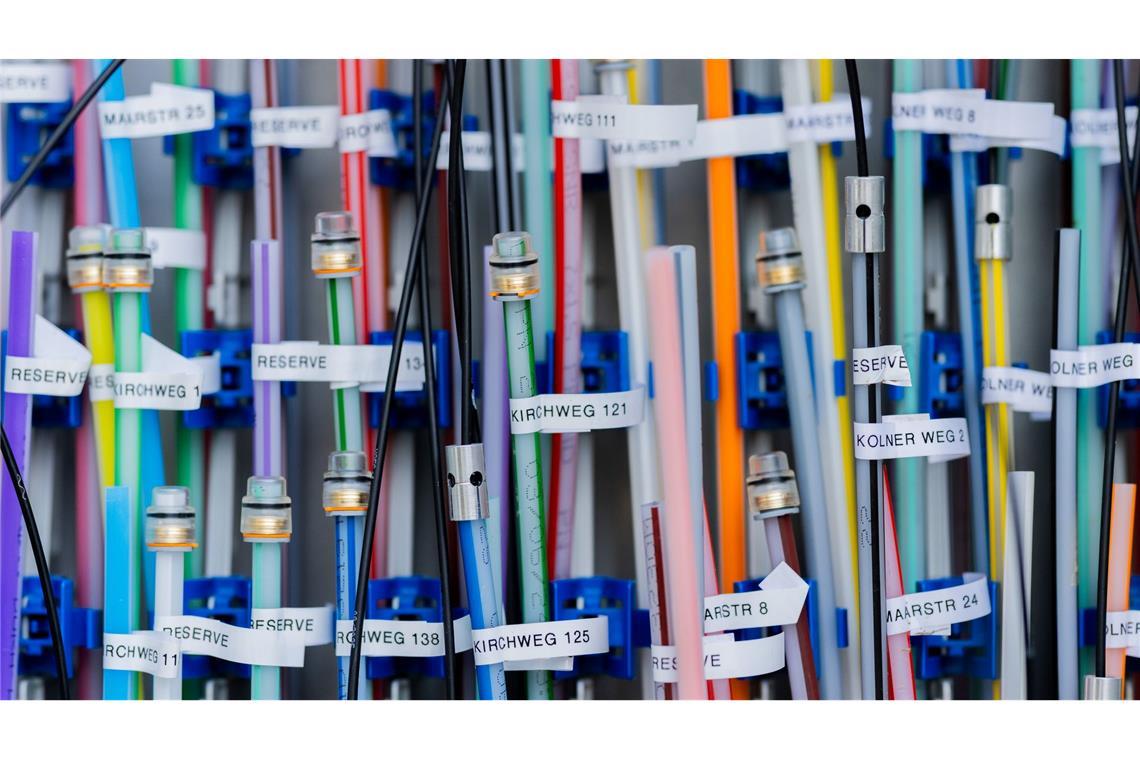 Die Telekom möchte, dass mehr Kunden den vorhandenen Glasfaseranschluss auch tatsächlich buchen. (Symbolbild)