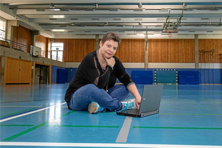 Die Trauzenbachhalle ist seit Wochen meistens leer. Norgat Trefz, stellvertretende Vorsitzende des TV Murrhardt, fehlt der persönliche Kontakt zu Sportlern, Trainern und Mitgliedern. Foto: A. Becher