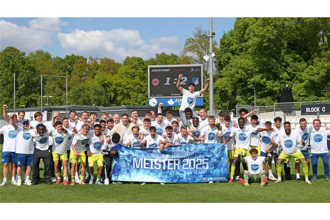 TSG Hoffenheim II macht Drittliga-Aufstieg perfekt Die TSG Hoffenheim II bejubelt nach dem 2:1 bei Eintracht Frankfurt II den Aufstieg in die dritte Liga.