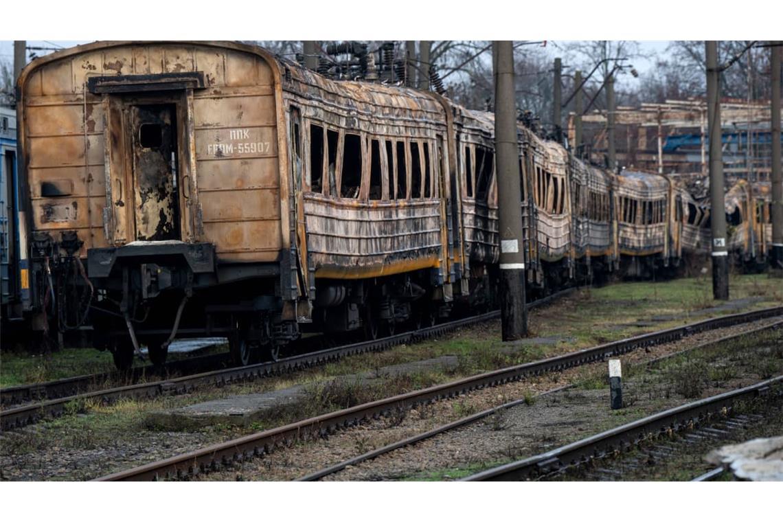 Die Ukraine wirft Russland einen systematischen Angriff der Bahninfrastruktur vor.