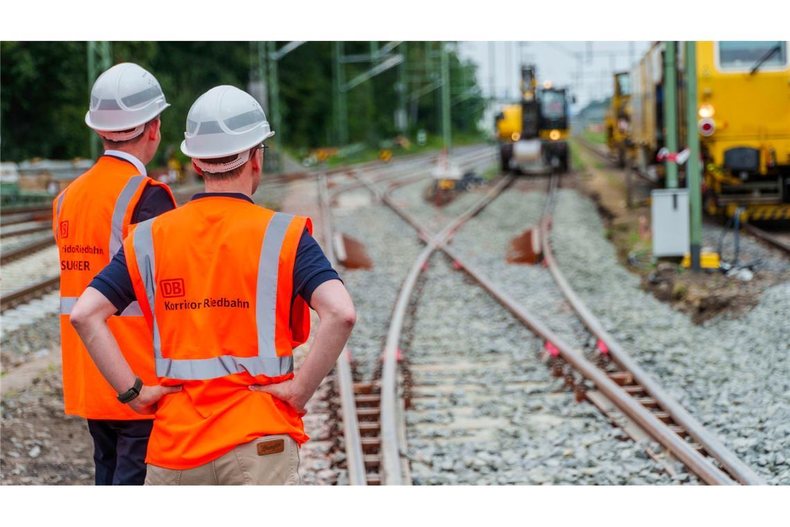 Union stellt Generalsanierung des Schienennetzes infrage Die Unions-Fraktion will im Falle eines Wahlsiegs die Generalsanierung des Schienennetzes überprüfen. (Archivbild)