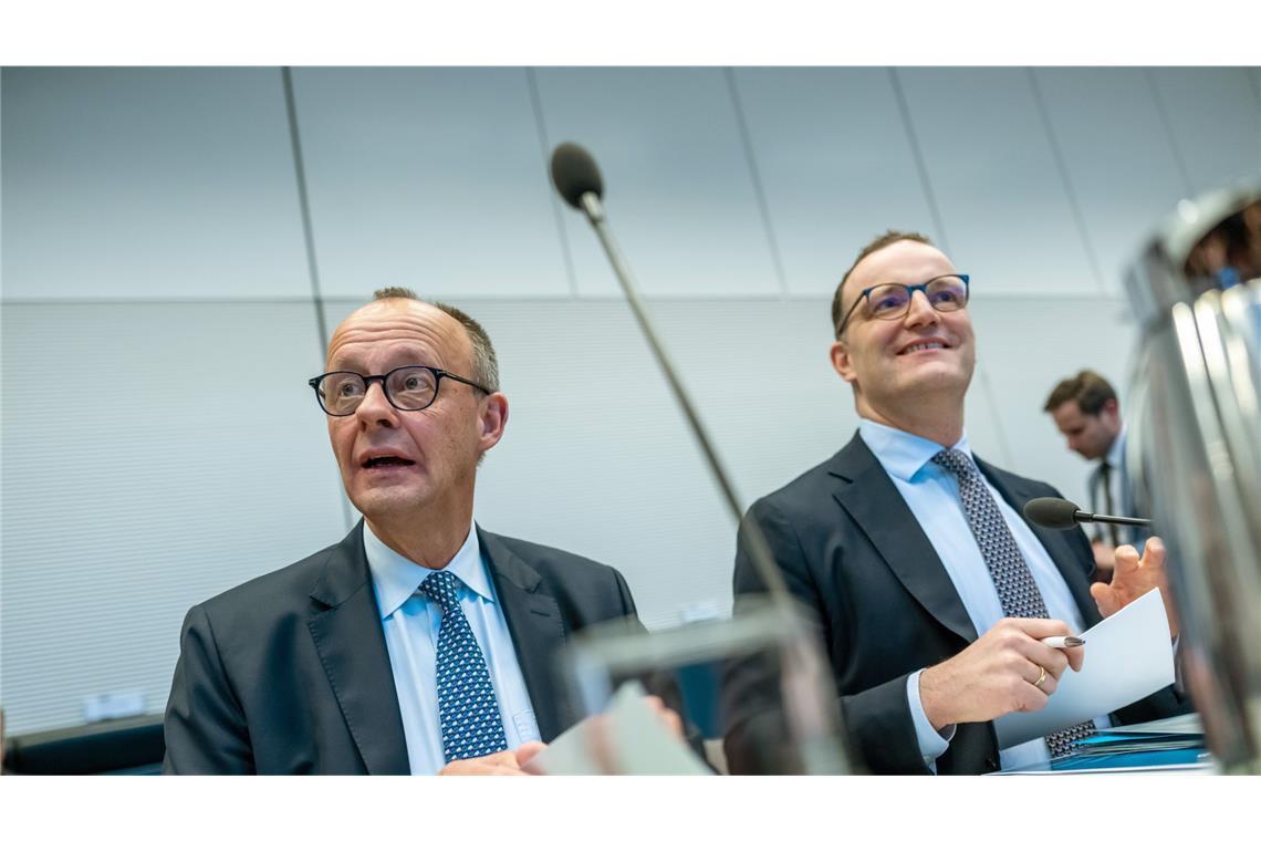 Die Unionsfraktion hat sich mit großer Mehrheit für die Zustimmung zum umstrittenen Rentenpaket im Bundestag ausgesprochen. (Archivbild)