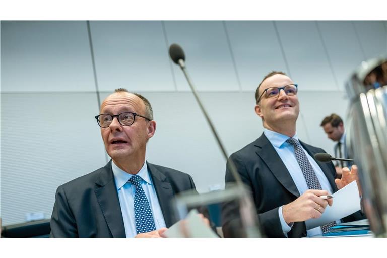 Die Unionsfraktion hat sich mit großer Mehrheit für die Zustimmung zum umstrittenen Rentenpaket im Bundestag ausgesprochen. (Archivbild)