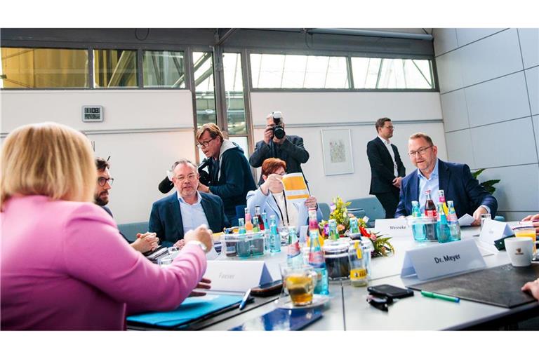 Die Unterhändler von Arbeitgebern und Gewerkschaften im öffentlichen Dienst treffen sich schon zum vierten Mal.