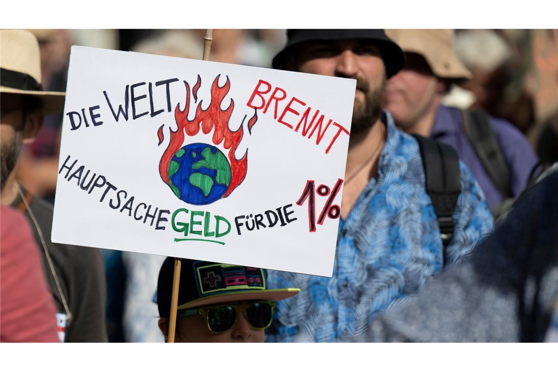 Umfrage: Unterstützung für Klimaschutz-Aktionen sinkt leicht Die Unterstützung für Bewegungen für "Fridays for Future" ist einer Umfrage zufolge leicht gesunken. (Archivbild)
