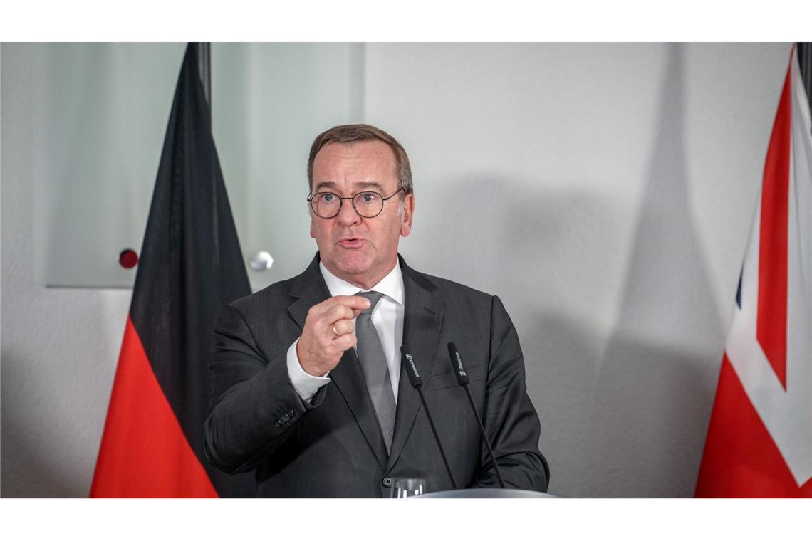 Pistorius: Keine Erkenntnisse über Sprengsatz in Maschine Die Ursache für den Absturz eines in Leipzig gestarteten Frachtflugzeugs bei Vilnius ist weiterhin unklar. Verteidigungsminister Pistorius fordert erhöhte Sensibilität bei bestimmten Frachtsendungen.