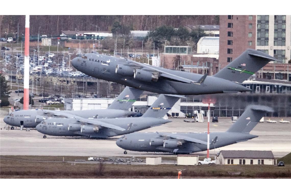 Die US-Airbase in Ramstein ist die zentrale Luftdrehscheibe für Europa und den Nahen Osten. (Archivbild)
